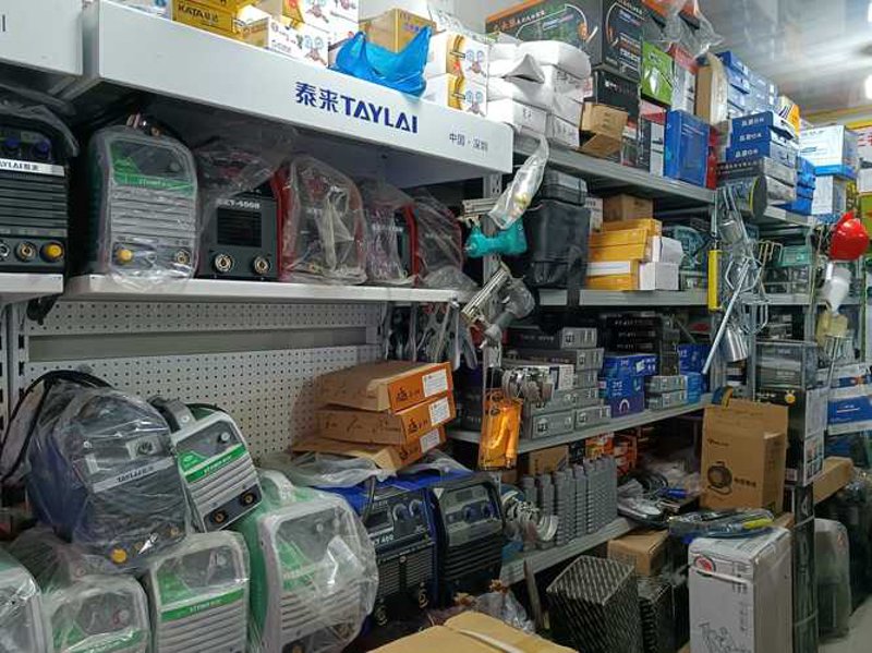 昆明建材批发:建筑行业的绿色引擎